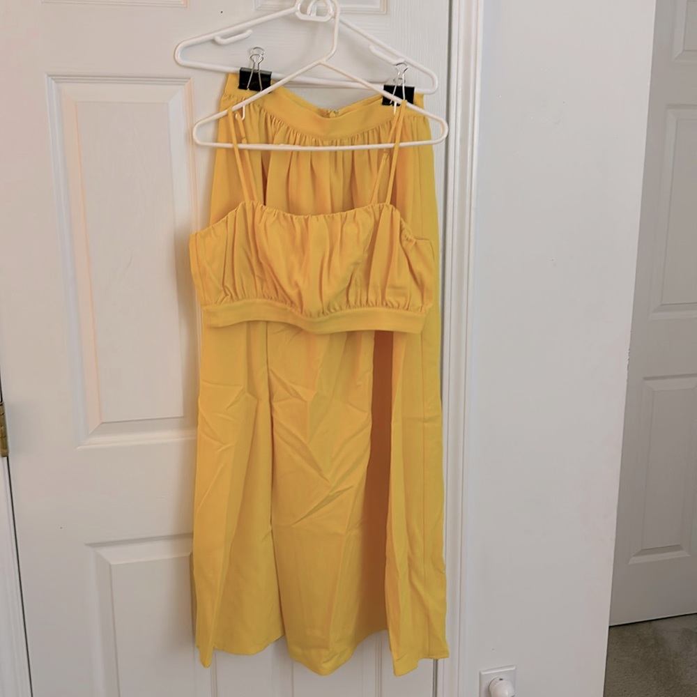 Gianni Bini Yellow Skirt Set
